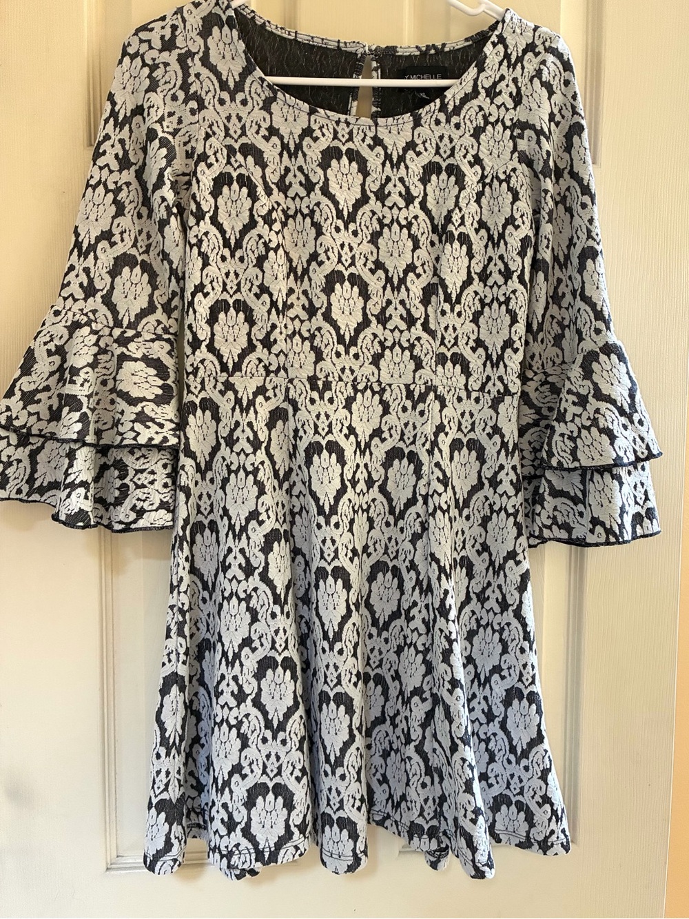 MY MICHELLE Black and White Floral Lace-Effect Ruffle Sleeve Dress